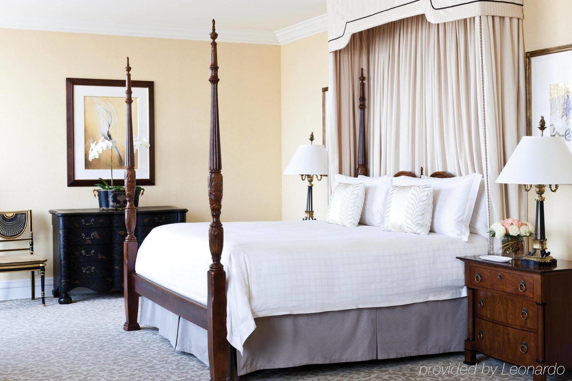 Four Seasons 5*